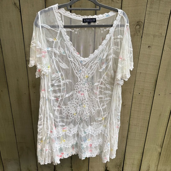 The Pyramid Collection Sheer White Tunic with Floral Accents - Picture 1 of 6